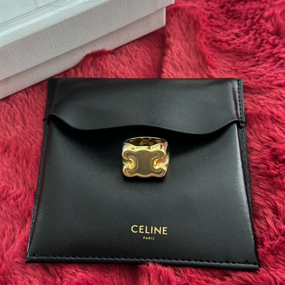 Celine Ring
